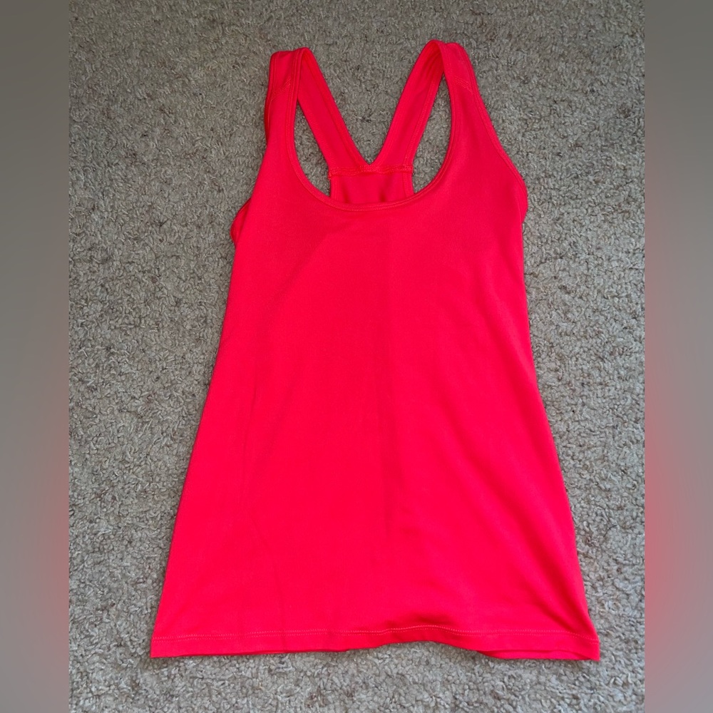 Women’s athletic tank top